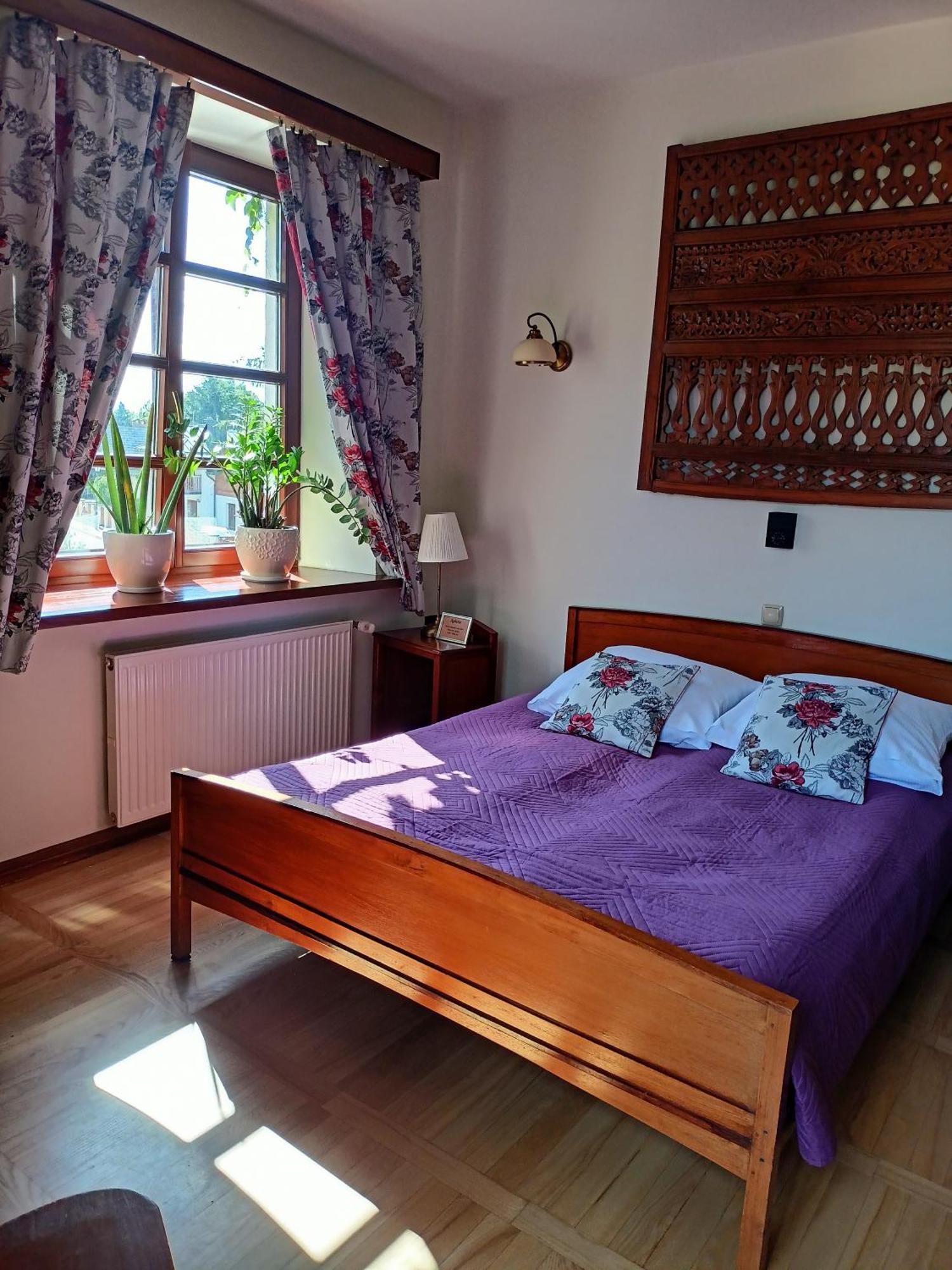 Agharta Bed & Breakfast คาชิเมียร์ซ ดอลนี ภายนอก รูปภาพ