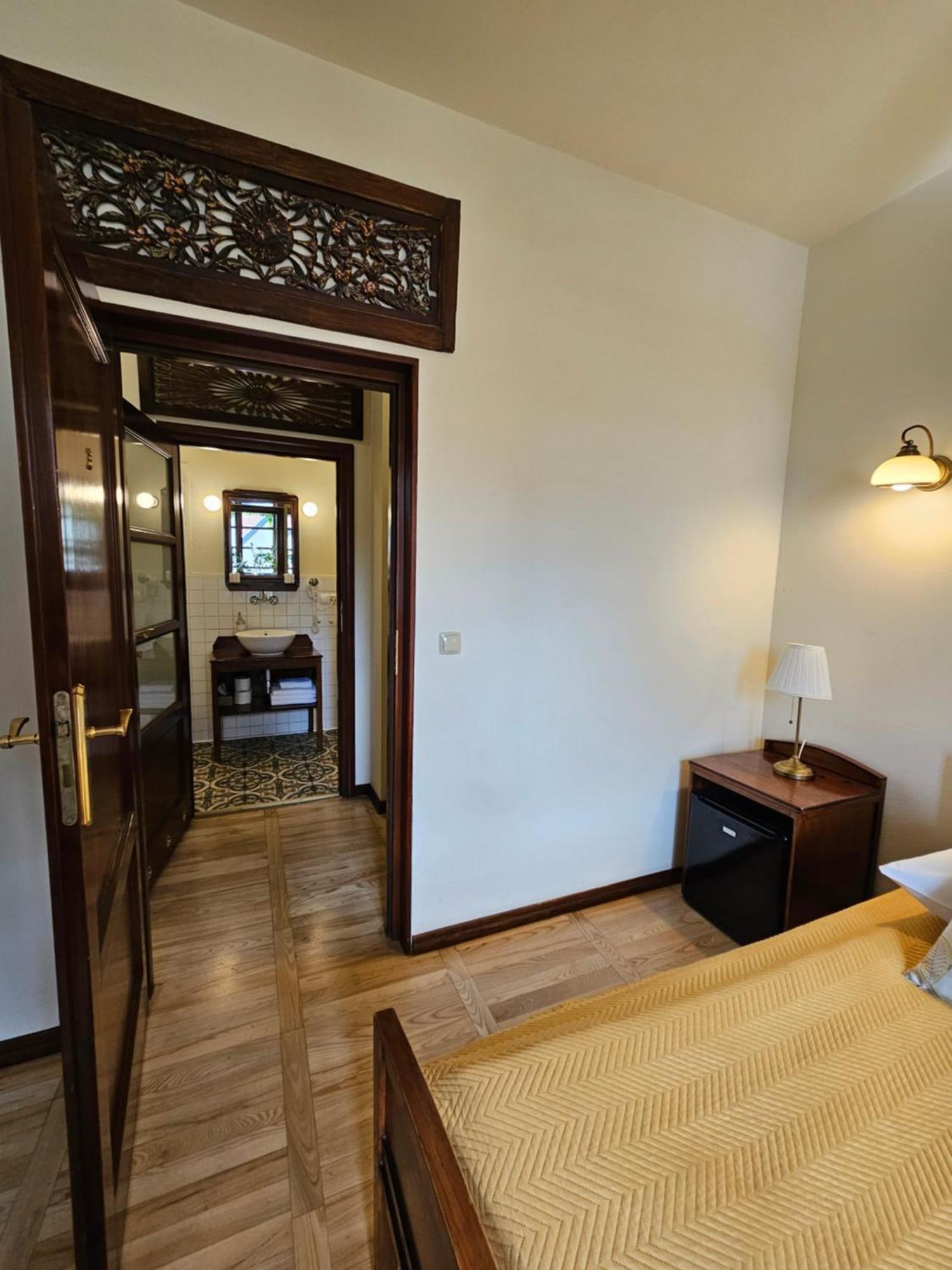 Agharta Bed & Breakfast คาชิเมียร์ซ ดอลนี ภายนอก รูปภาพ