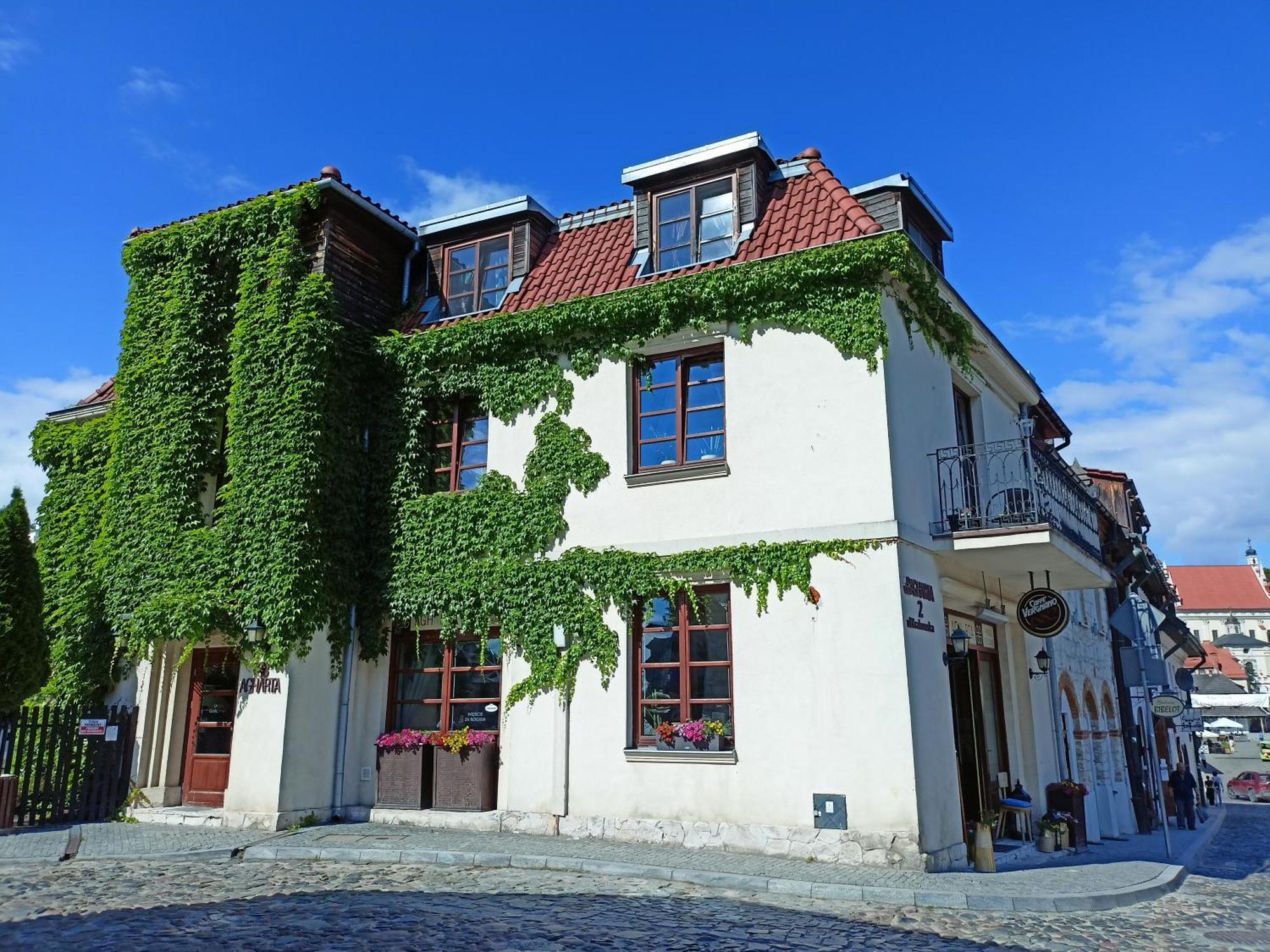Agharta Bed & Breakfast คาชิเมียร์ซ ดอลนี ภายนอก รูปภาพ