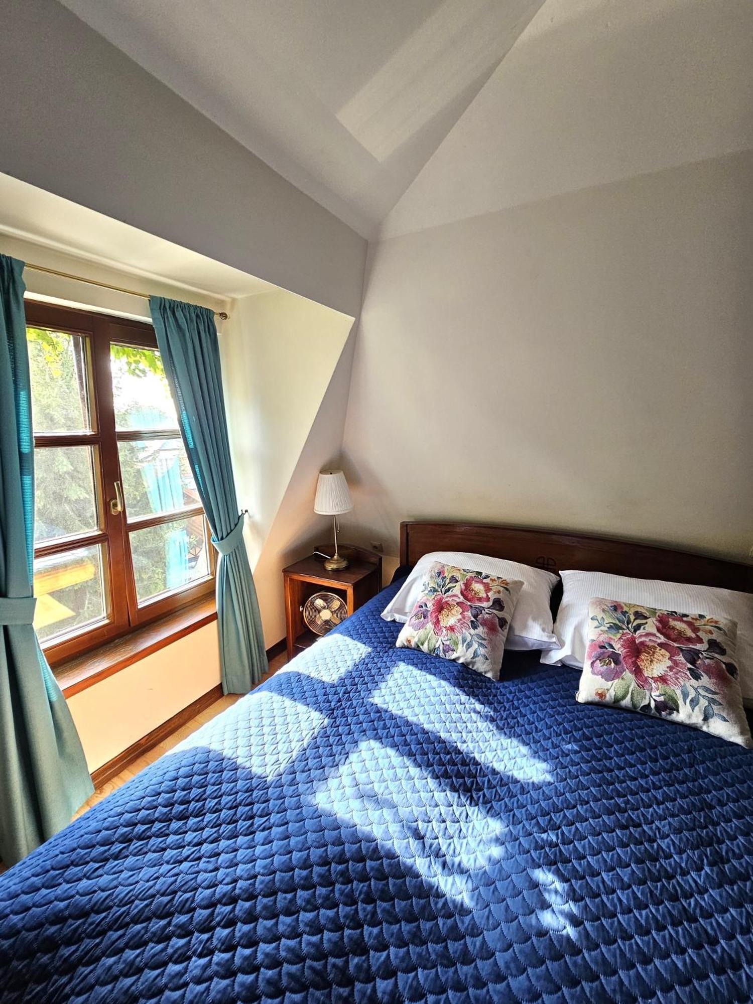 Agharta Bed & Breakfast คาชิเมียร์ซ ดอลนี ภายนอก รูปภาพ