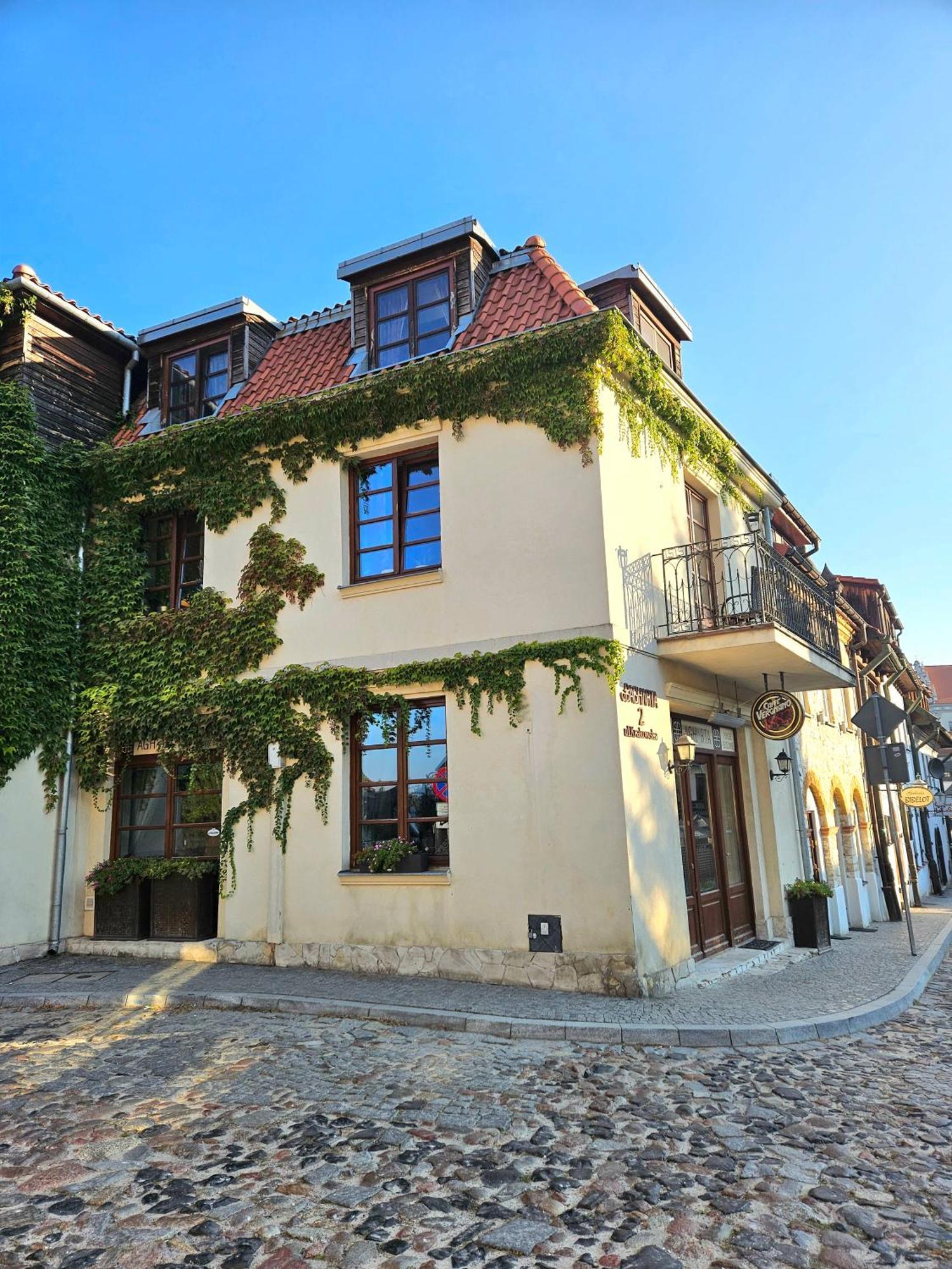Agharta Bed & Breakfast คาชิเมียร์ซ ดอลนี ภายนอก รูปภาพ